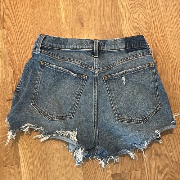 Abercrombie and fitch the cutoff short high rise - Picture 3 of 3